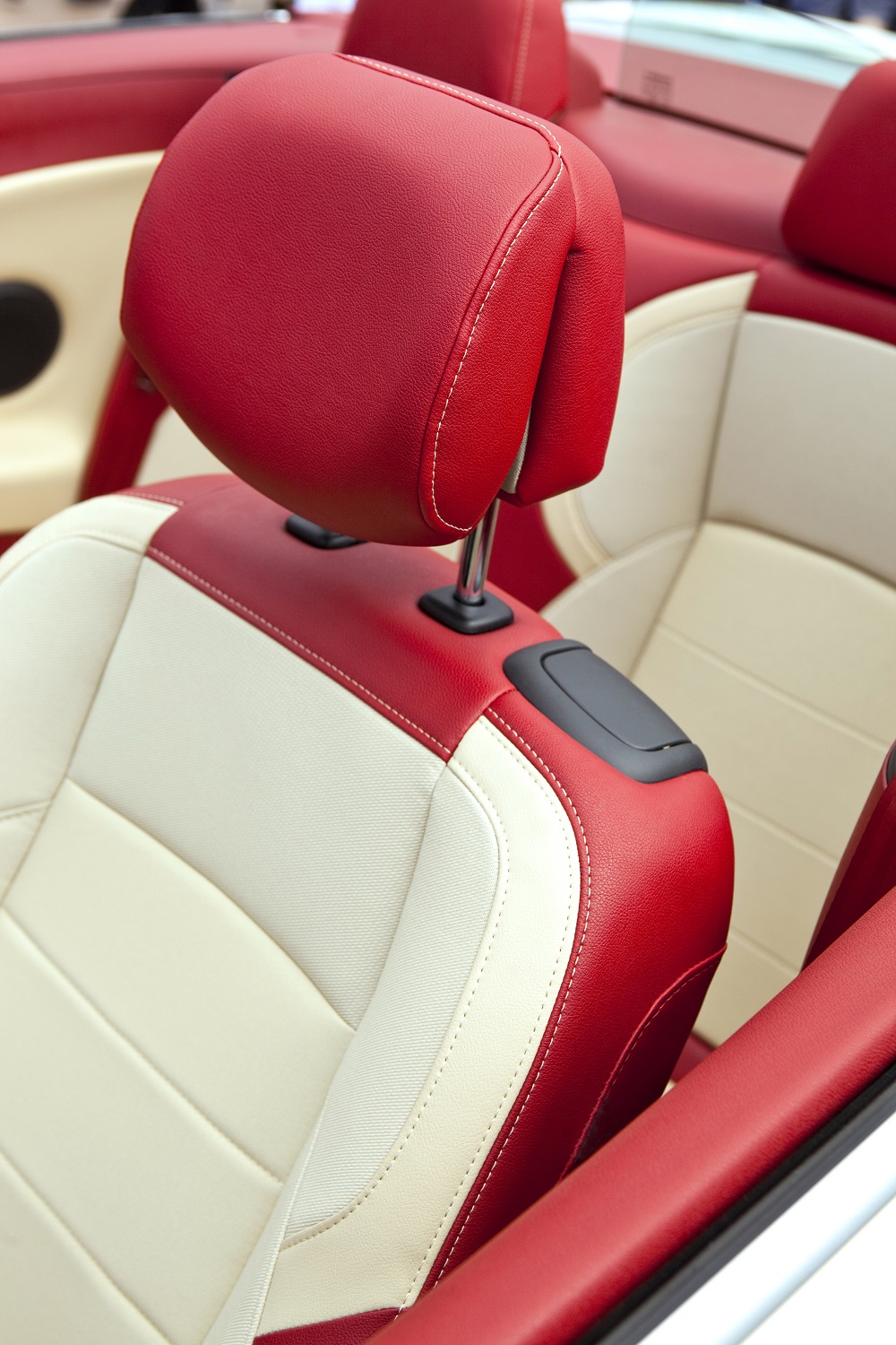 Red and cream leather seats in a convertible